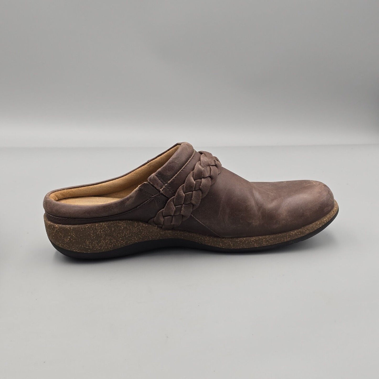 Aetrex Women's Size 9 US GUC Libby Braided Brown Leather Comfort Mules Clogs
